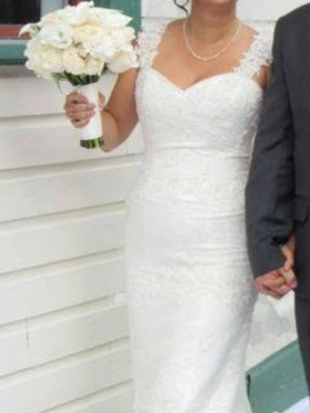 Alfred Angelo Wedding Dress - Size 8, but tie-up corset should also fit 4-6-8-10